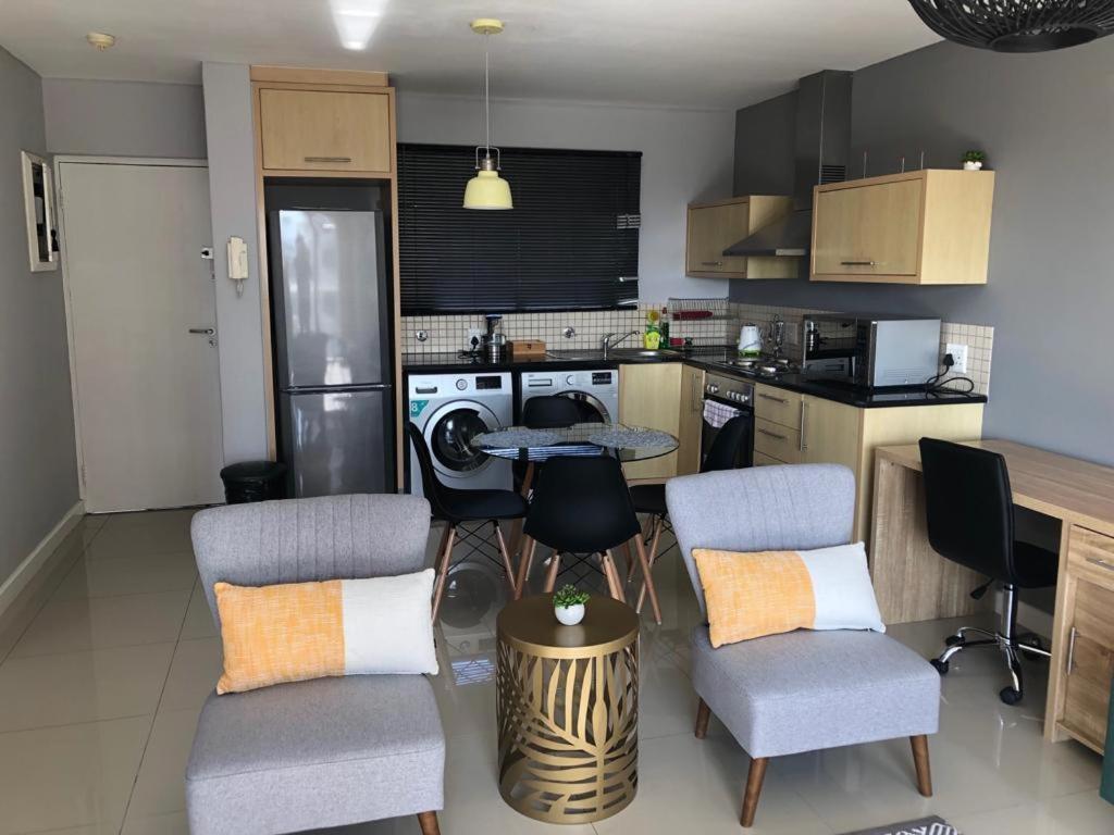 Home Relaxation In The City Cape Town Bagian luar foto